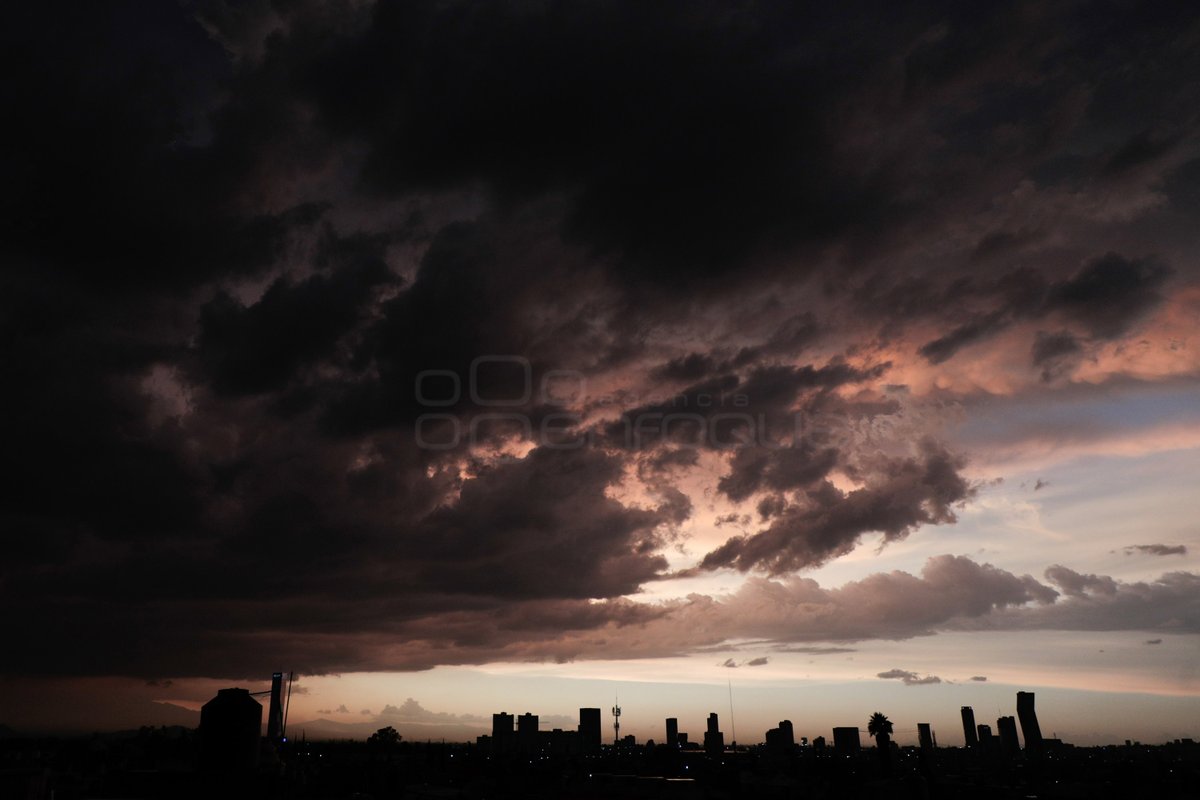 #Puebla | ☔ Pronostica @PC_Estatal un aumento gradual en las precipitaciones debido a la tormenta tropical “Alberto”.

⚠ También se registrarán rachas fuertes de viento, posible caída de granizo y actividad eléctrica del miércoles 19 de junio al sábado 22 de junio
<a href="/Gob_Puebla/">Gobierno de Puebla</a>