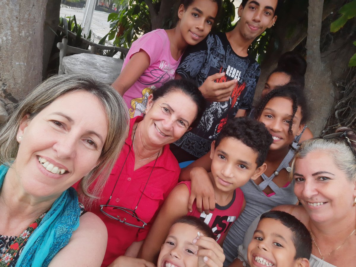 En el hermosísimo Hogar de Niños de #SanctiSpíritusEnMarcha un acercamiento, sin dudas, a lo mejor de lo humano. #CubaMined les reconoce y estimula a hacer sostenible la excepcional labor que realizan