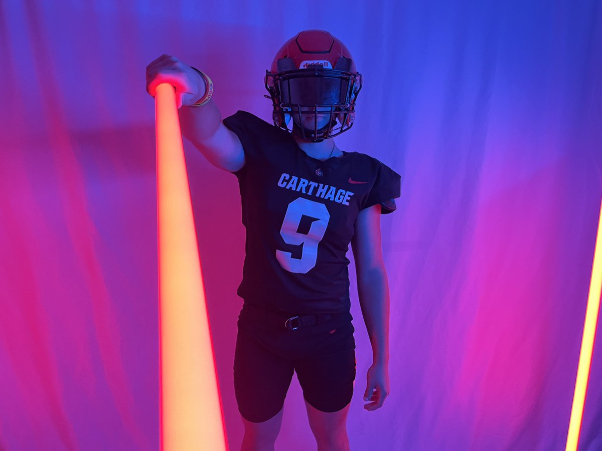 hyzy_zach's tweet photo. After a great visit with @CoachPopino I am blessed to receive an offer to play for Carthage college! 

@Firebirds_FB
@GlenbardSouthFB 
@DeepDishFB @EDGYTIM @Bryan_Ault @PrepRedzoneIL @PrepRedzone @hddngemscouting @OJW_Scouting https://t.co/crtbXiqbsR