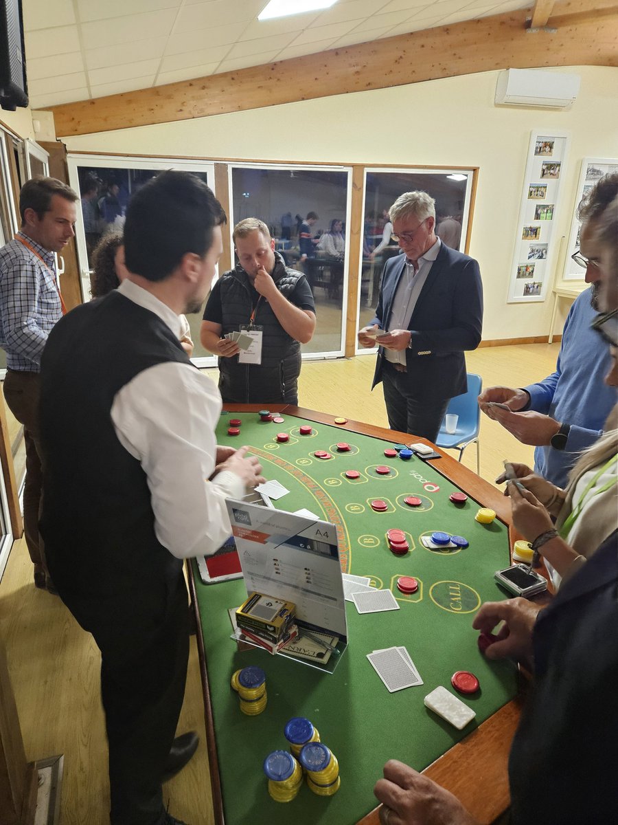 02_nadege's tweet photo. Top  Soirée avec les Jeunes Agriculteurs de l'Aisne
Réunion d information sous forme de quiz sur la pérennité de l'Exploitation en protégeant le chef d'Entreprise.
Convivialité toujours au rendez-vous avec #groupama : barbecue et  animation casino 
@GroupamaFd02 
@GroupamaNordEst https://t.co/1Z4TG6kUYE