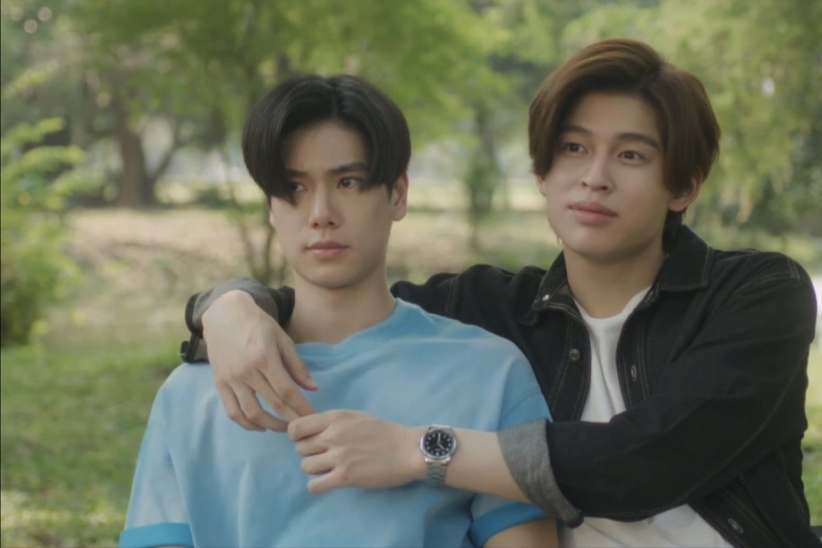 OH_duckyHUN's tweet photo. #WeAreSeriesEP12 

ที่พีมถามย้ำว่าภูมิชอบจริงเหรอ จีบจริงเหรอ เพราะภูมิคือรักแรกของพีมปะ ชอบคนแรกก็สมหวังมันคงเป็นความรู้สึกเหลือเชื่อ ยิ่งภูมิเคยแกล้งมาก่อนพีมจะไม่มั่นใจก็ไม่แปลก แล้วภูวินโคตรเก่ง ทำให้ดูตัวเล็กตัวน้อยออกมาจากอินเนอร์อะ

PondPhuwin WeAre EP12 

#ปอนด์ภูวินทร์ https://t.co/rVMOdzZXKF