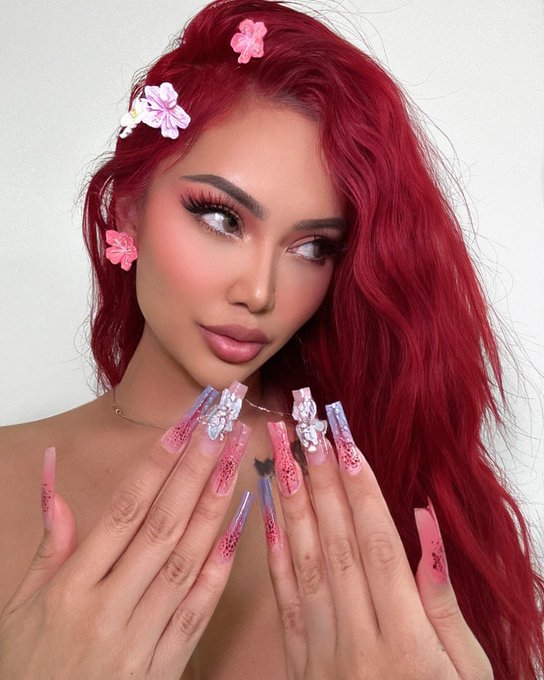 🌸 in full bloom 🌸 https://t.co/ktwFf2m5hC