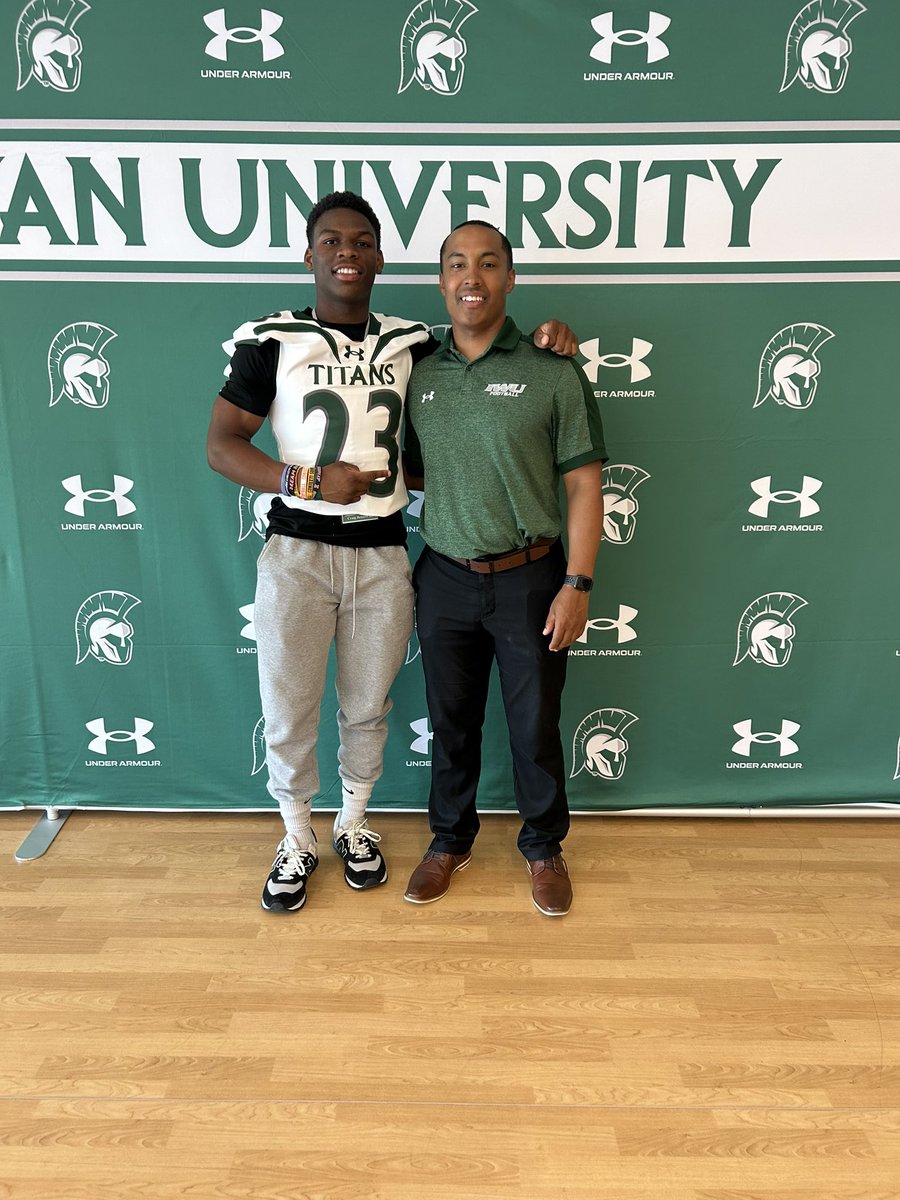 Craig Bennett III (@craigbennett0) on Twitter photo Thank you <a href="/CoachBurket/">Jermaine Burket</a> for the invite. Had a great day on the junior day visit.
<a href="/CoachYarosz/">Mike Yarosz</a> <a href="/CoachLlamas_3/">Coach Llamas</a> <a href="/CoachMW_51/">Matt Williamson</a> Thank you <a href="/CoachBurket/">Jermaine Burket</a> for the invite. Had a great day on the junior day visit.
<a href="/CoachYarosz/">Mike Yarosz</a> <a href="/CoachLlamas_3/">Coach Llamas</a> <a href="/CoachMW_51/">Matt Williamson</a>