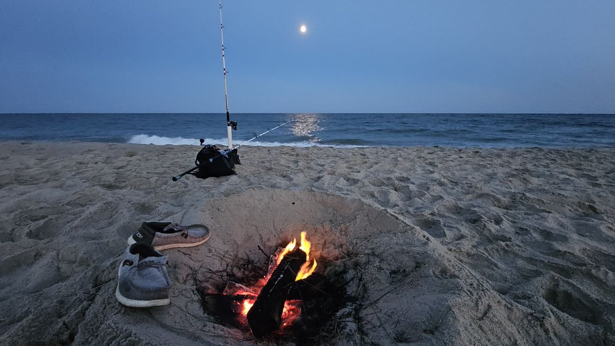 My poor son is suffering so much in his new area of the world. The weather has been the same everyday….75 and sunny, then mid 60s at night. 

I wonder if there’s a need for paraeducators in Nantucket????