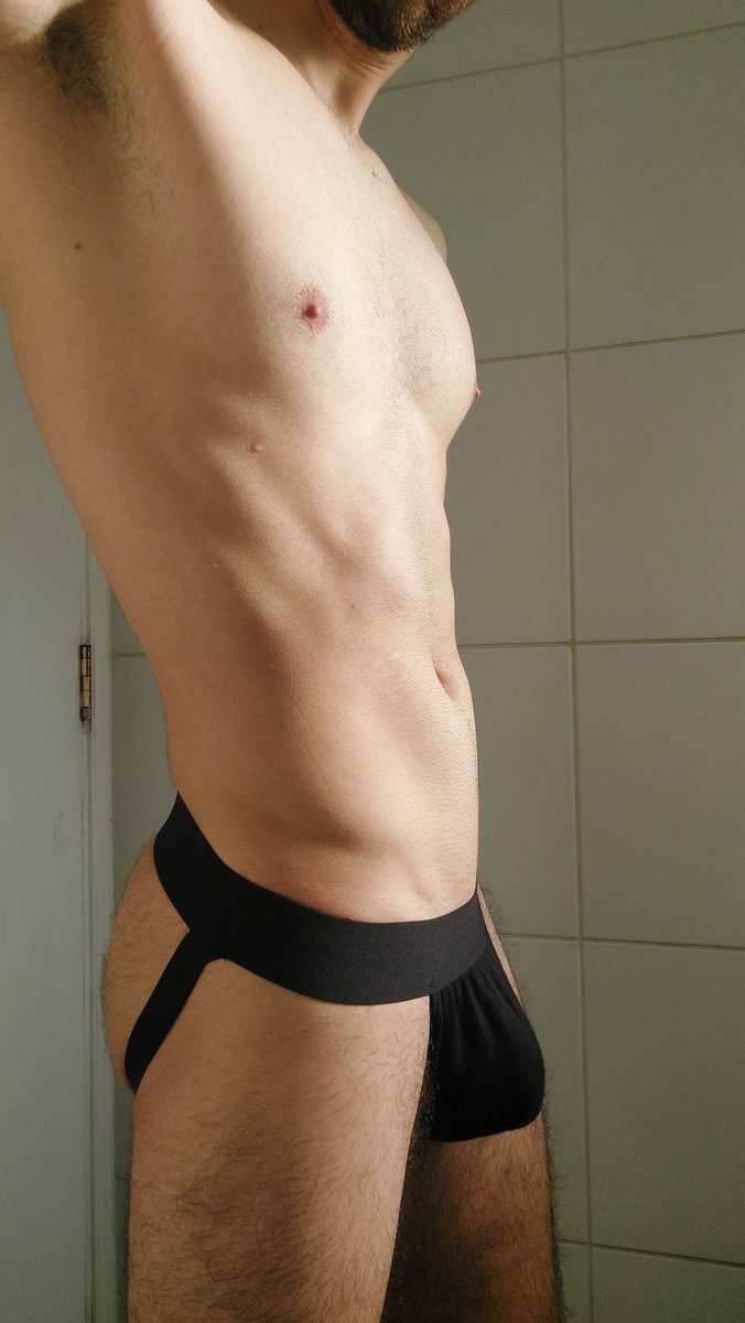 InternetWeko tweet media