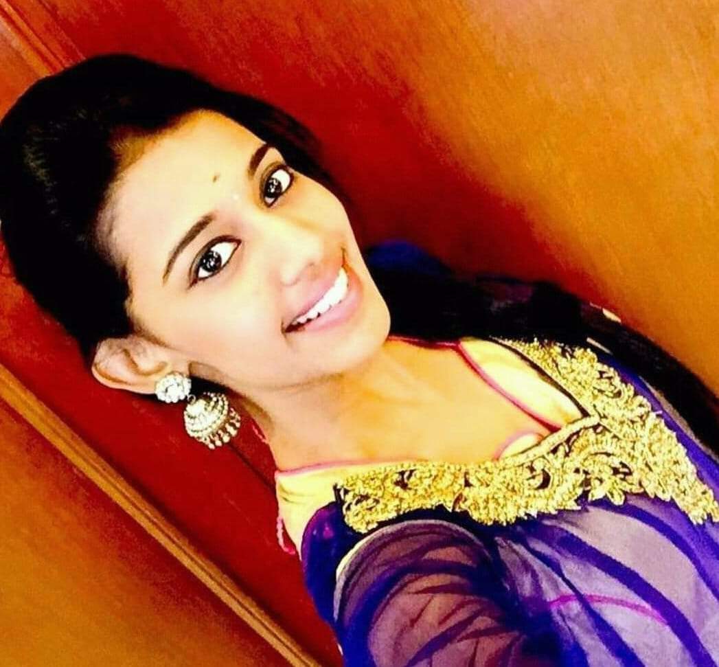 kayaldevaraj's tweet photo. June 21st
#DentalDoctor and
#SuperSingerPriyanka BIrthday
#SingerPriyanka #Priyanka
#HappyBirthdaySingerPriyanka
#HBDSingerPriyanka https://t.co/jck8Du03ws