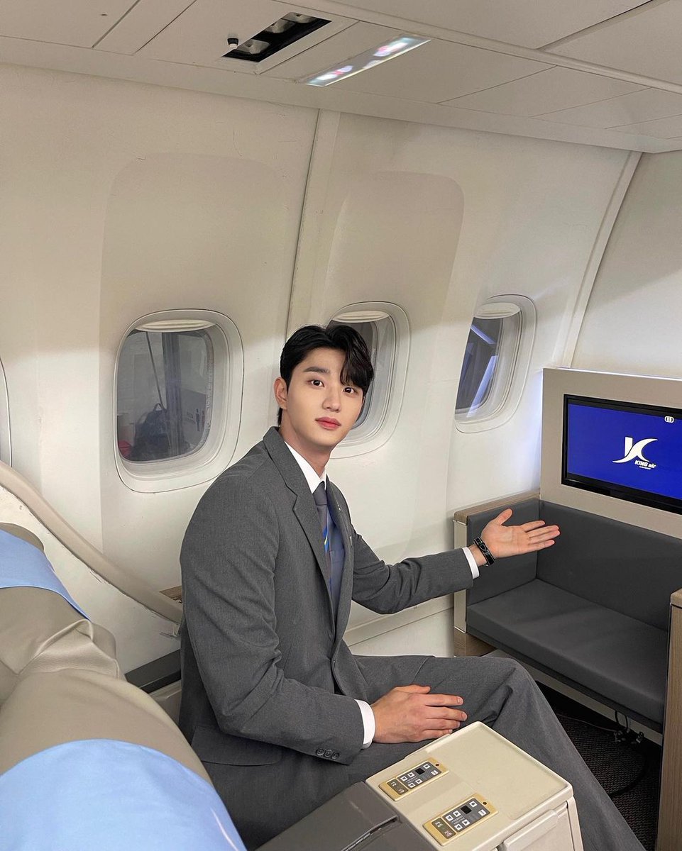 Another day, 
Another work. 

I want to party.