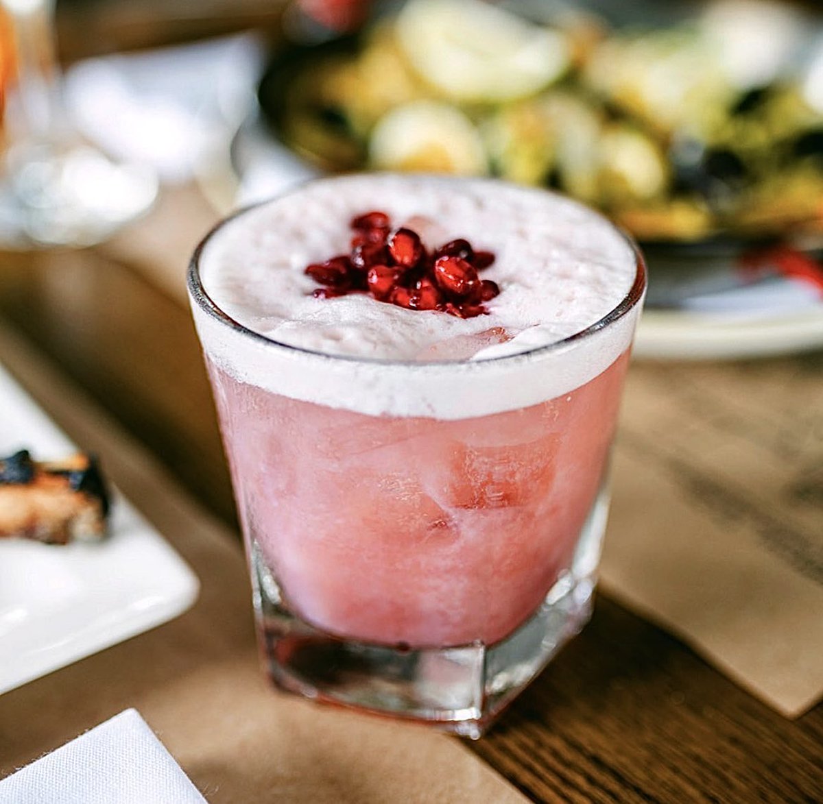 OldFieldsPJ's tweet photo. The "Pama-Loma" cocktail with tequila, pomegranate, and lime. Are you looking for a new cocktail or dinner place? Come try us on Long Island in Port Jeff! Daily happy hour 😋🤤🍸🍹🍷#NY #Foodie #Wednesday #HappyHour https://t.co/GFmdElxnrX