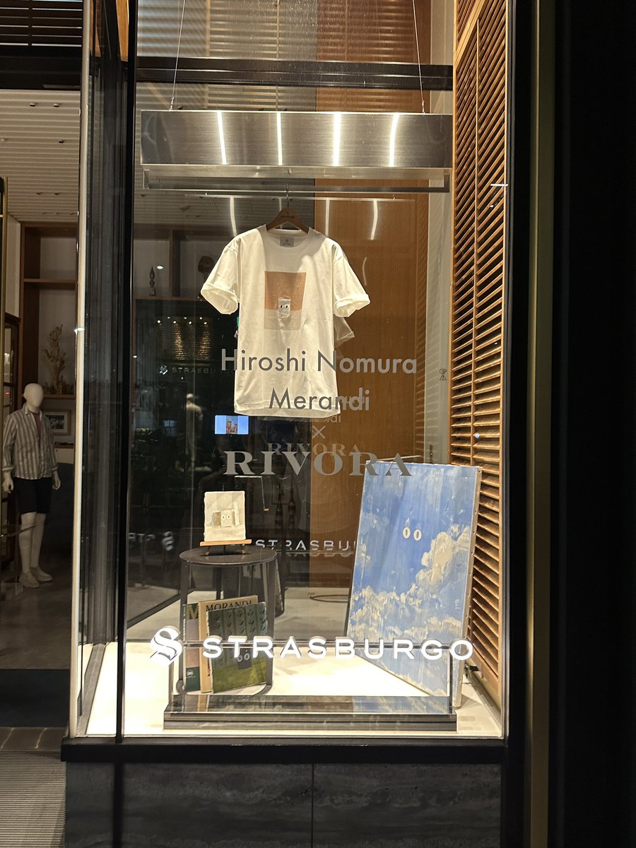 POETIC_SCAPE's tweet photo. Hiroshi Nomura Merandi ART T-SHIRTSのストラスブルゴ 銀座店 ポップアップショップが本日6/20スタートします!2020年POETIC SCAPEでの個展で完売したMerandiの新作も展示販売されます。なおT-shirtはもちろん作品もご購入後、その場でお持ち帰り頂けます。ぜひお早めにご来場ください!#Merandi https://t.co/RcRUebOZQJ