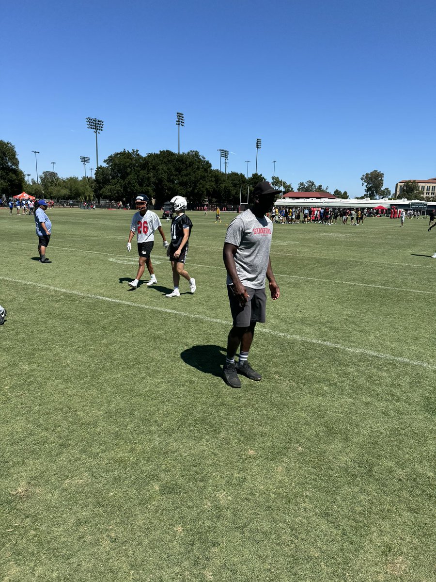 Very grateful to our former @stanfordfball players who came out and helped coach at our HS camps this week.  Thank you Andrew Luck, David Parry, Josh Garnett, Blake Martinez and Tank Williams. Truly a Lifetime decision!