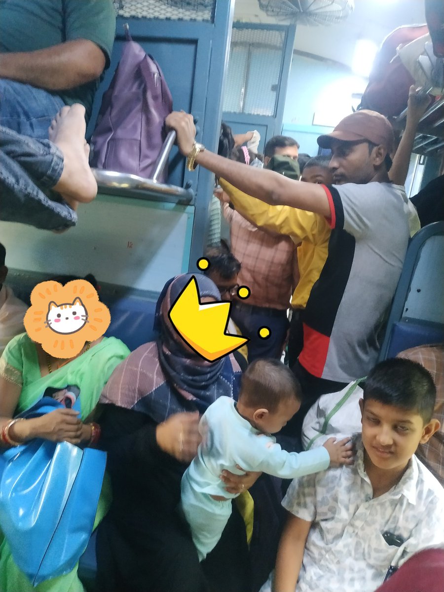 ShakeelAhmadd's tweet photo. Is this railway development? Passengers not getting seat to sit. Women with children and old age people not getting seat. This is the status of each compartment everyday.  Train 14124 from Pratapgarh Amethi Raebareli LKO CNB @RailMinIndia @RahulGandhi https://t.co/2ymQMH3CLN
