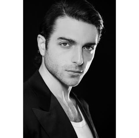 AdoptadaBarone's tweet photo. andreaciccale: Gianluca Ginoble in my Studio π₯πΈπ¬
.
.
.
.
.
.
.
#gianlucaginoble #ilvolo #ilvolomusic #andreaciccale #portrait #portraitphotography #portra400 #portraits #portrait_vision #portrait_perfection #portrait_shots #portraiture #portrait_mood #portrait_universe https://t.co/bcq2jKXHj5