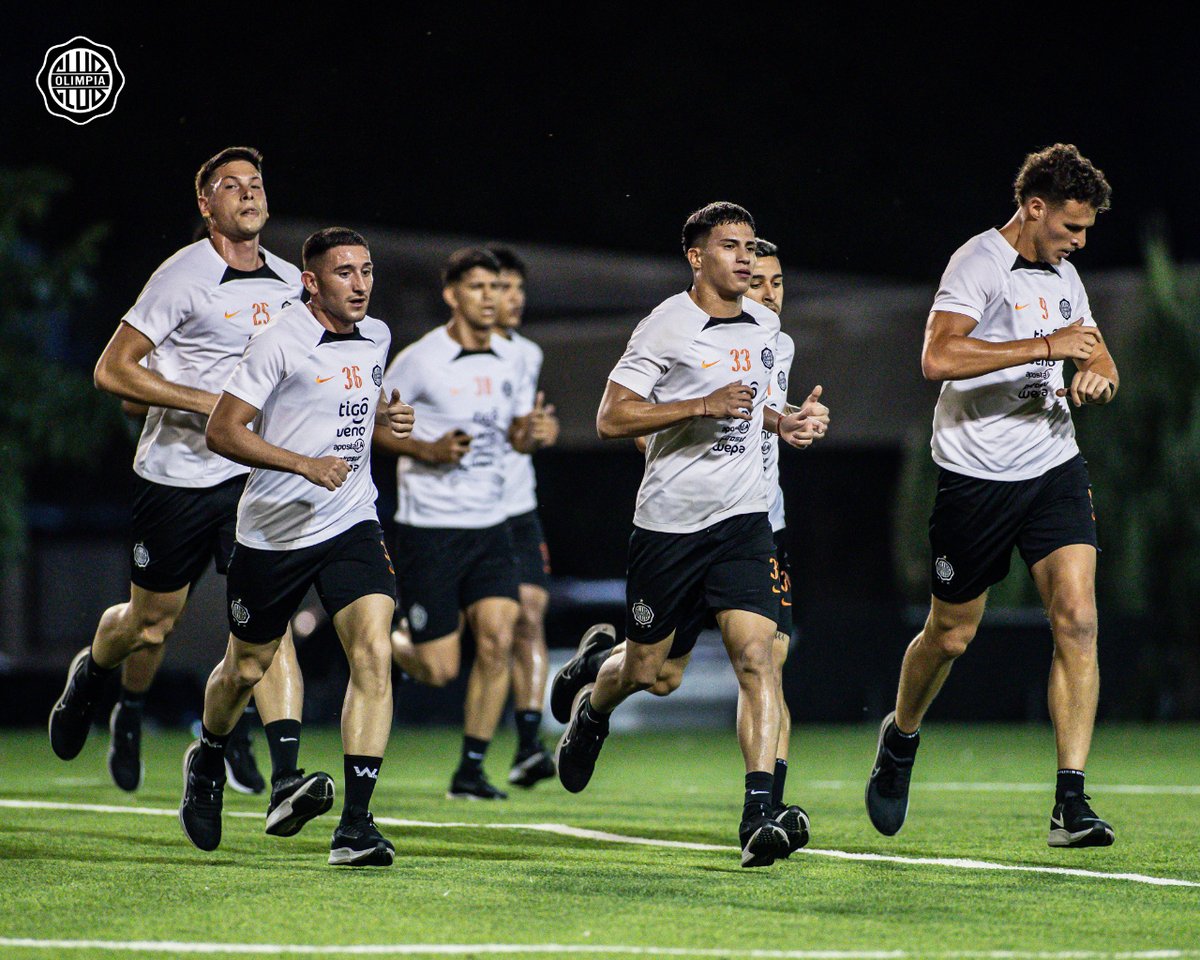 elClubOlimpia's tweet photo. ⚡️ Regresamos a las actividades de cara al segundo semestre de la temporada.

¡Vamos, Decano! 💪🏻

#SoyDelOlimpia ⚪️⚫️⚪️ https://t.co/SxvSDzCLA9