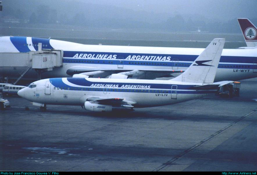 Boeing 737 y Boeing 747 de Aerolíneas Argentinas en Sao Paulo 🇧🇷

1998