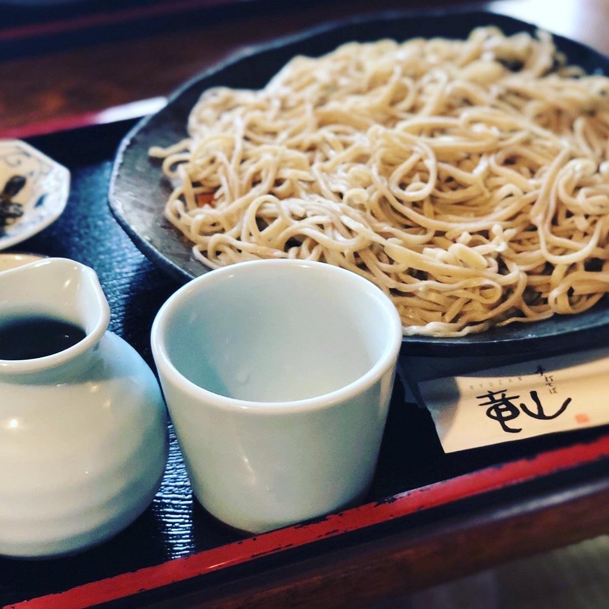 sobaryuzan's tweet photo. そば竜山です
田酒 純米大吟醸 四割五部 百田
百田米100%使用磨き45%
酒とそばで贅沢な時間を♪

本日ものどかな山の中で11時よりゆったり営業いたします

#そば竜山 #手打ちそば #そば #山形グルメ #ランチ #西蔵王 #だしそば #数量限定 #山形のだし #酒 #冷酒 #田酒百田 #純米大吟醸 #贅沢 https://t.co/W4MEjhiCSK