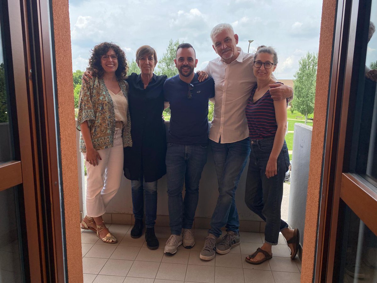 erasmusplus_ryc's tweet photo. 12 estudiantes de los ciclos formativos de Educación Infantil, Integración Social y Animación sociocultural y turística concluyeron el pasado 14 de junio su periodo de prácticas de 3 meses en Verona (Italia) gracias a #ErasmusPlus. Recibieron una excelente valoración.  @sepiegob https://t.co/2wPB0y0uOM