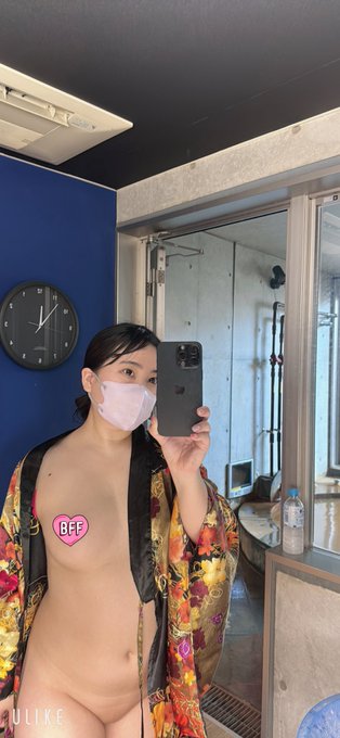 大人っぽい？ https://t.co/9bb646577U<a href="/tag/%E3%82%80%E3%81%A3%E3%81%A1%E3%82%8A"class="tags"><span>#むっちり</span></a><a href="/tag/%E8%A3%8F%E3%82%A2%E3%82%AB%E5%A5%B3%E5%AD%90"class="tags"><span>#裏アカ女子</span></a>