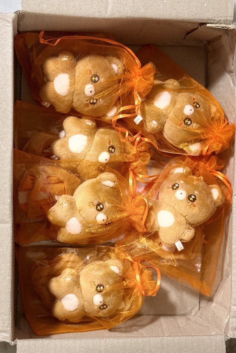 <a href="/gomgombboo/">곰곰뿌</a> 감사합니다!! 잘 받았어요~~ 너무 귀엽다ㅠㅠ 🧡🍊