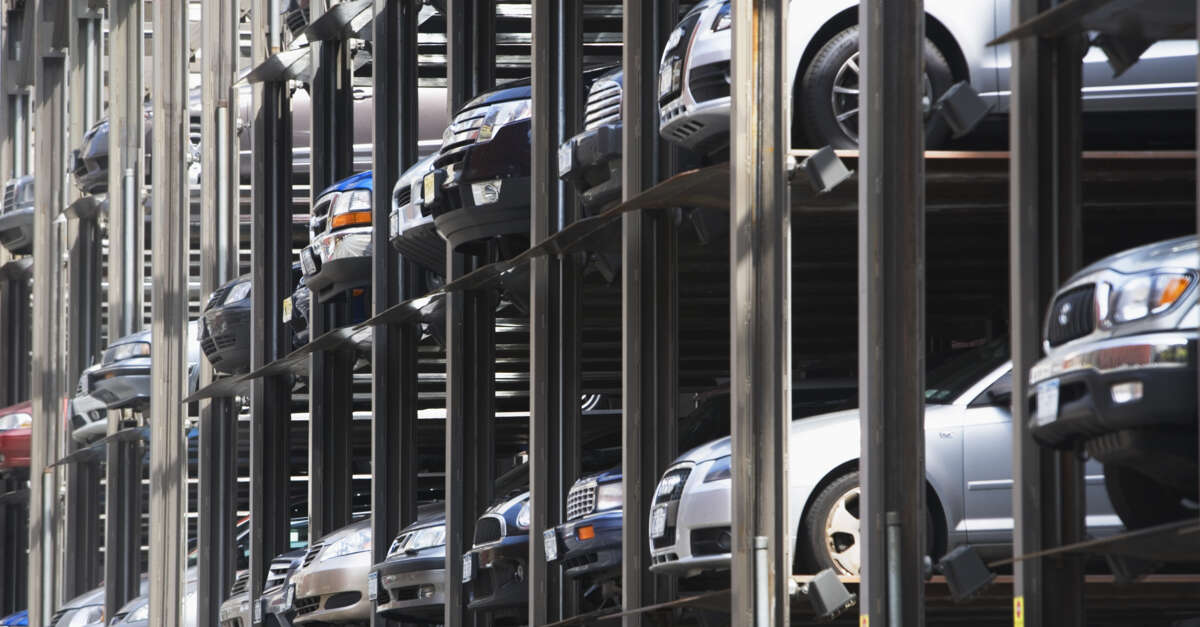 SPGlobal's tweet image. EU Tariffs on China-made EVs: How are #automakers reacting? Read the @SPGMobility article: okt.to/Mf9ioQ