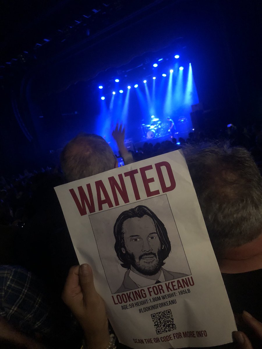 TheFadesBand's tweet photo. We found him!!
#thefadesband #lookingforkeanu #dogstarband https://t.co/R8bpj8URgO