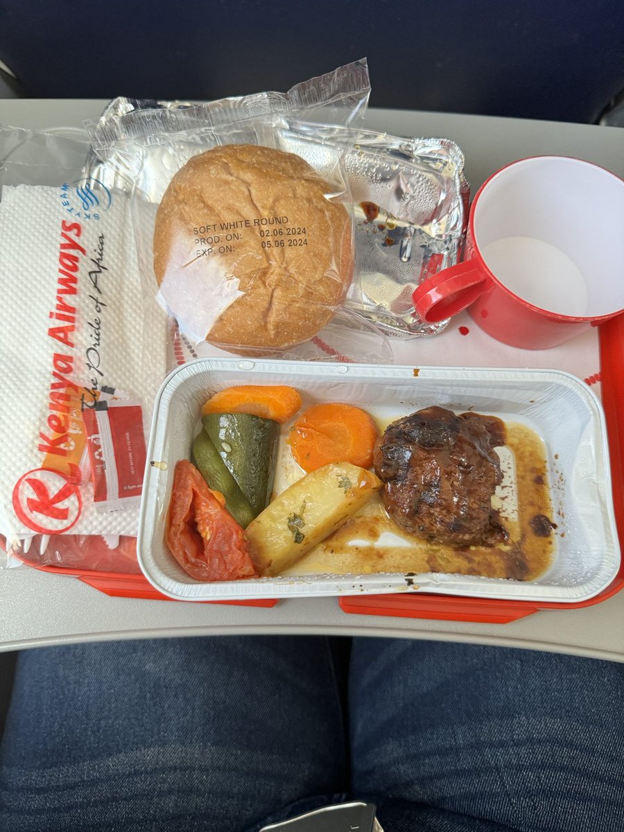 ⁦<a href="/KenyaAirways/">Official Kenya Airways</a>⁩ This is so unacceptable on the African routes.
Been rooting for you but not anymore.
Let me not get started on missed or delayed bags.