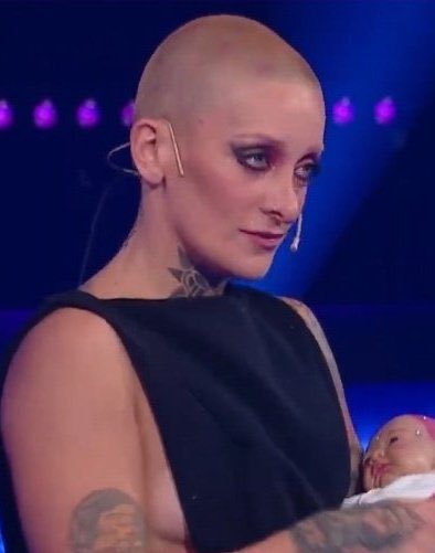 furiaupdate's tweet photo. Juliana no solo pidió disculpas también admitió que el juego para ella se terminó y no tiene porque hacer campaña en contra de ningún jugador que quede dentro de la casa. 

Señores y señores, simplemente Juliana Furia Scaglione 👏🏻🐐

#GranFuria https://t.co/4fIh6SIwbt