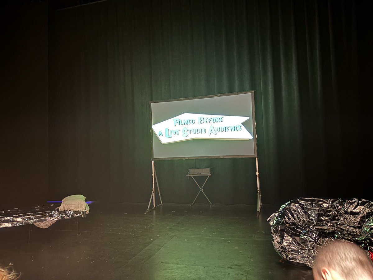 mchkzn's tweet photo. Dedication is seeing an 11 PM show at #OttFringe
This one is Filmed Before a live Studio, a show in the style of many great 90s sitcoms. I hear there’s even a theme song.
Anybody notice anything about the font? 😉 https://t.co/8JjljIxTSh