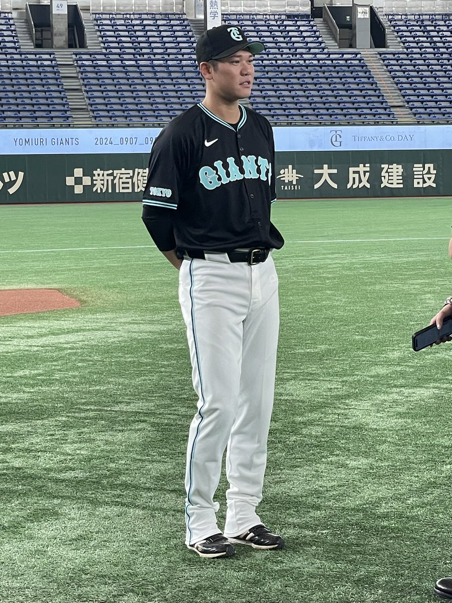 nikkan_giants's tweet photo. #坂本勇人　選手も追加しておきます😏
#ティファニー✖️坂本

#なぜ坂本はティファニーがこんなにも似合うのか https://t.co/U2yhMGvCy7