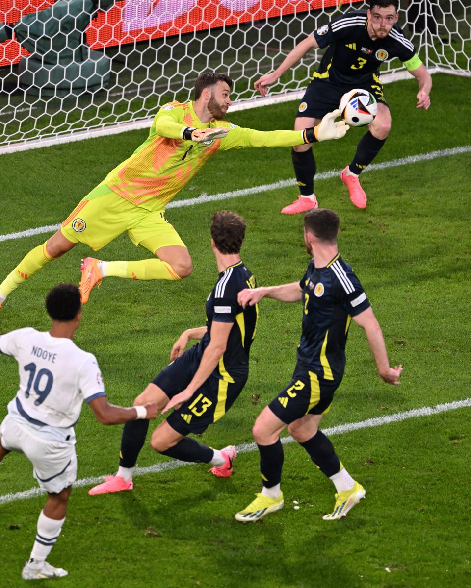 eman_murra's tweet image. GoodMorning !! 📸By #EURo2024 #SCOSUI #ItaliaSpagna #Juve #Spalletti #F1 #SpainGp #Barcellona #Catalunya