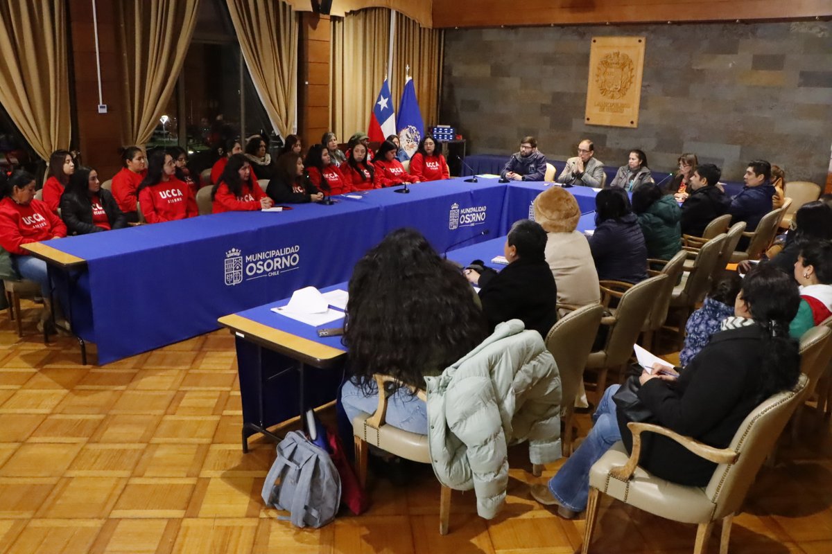 Hoy nuevamente estuvimos presentes en la mesa de vivienda en #Osorno para debatir y encontrar la mejor ruta hacia la casa propia #PlanEmergenciaHabitacional