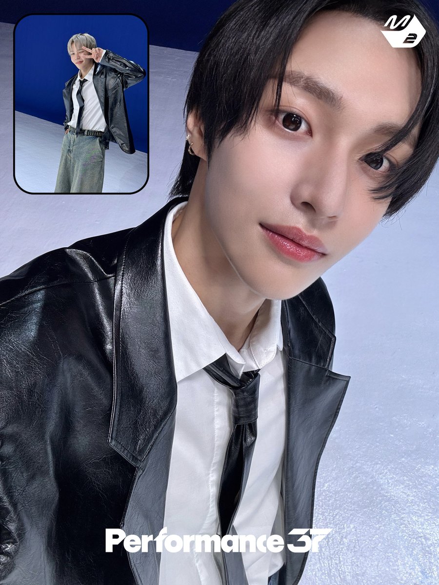M2MPD's tweet photo. Real한 라이즈의 모습을 라이즈가 찍어봤습니다ㅏㅏㅏ🧡
브리즈가 원한 거 이거 맞제~?

[Performance37] RIIZE 'Boom Boom Bass'
▶ https://t.co/K7gzYJyI5Q

#Performance37 #RIIZE 
#BoomBoomBass #라이즈 @RIIZE_official https://t.co/S10p4oKorm