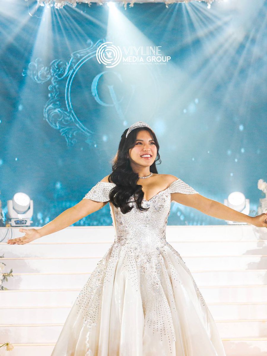 VL_MediaGroup's tweet photo. Mrs. Viy Cortez-Velasquez making every moment even more magical with her stunning reception and afterparty dress designed by Rau Atelier Weddings! 👰🏻‍♀️👗💃🏼

#CongTV #ViyCortez #Wedding #PerfectCongViynation #ViylineMediaGroup https://t.co/XGedzM1S6t