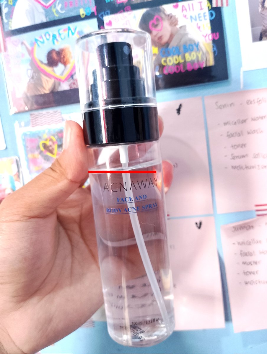 nowrencoty's tweet photo. wts / want to sale acnaway acne face an body spray toner

💸 35k (inc adm 10%)
✨ box masih ada, isi sesuai garis merah 
✨ di jual karena sudah tdk jerawatan
📍 dom jatim 

t. wts jual toner spray acnaway preloved skincare https://t.co/p4LIGEU2ja