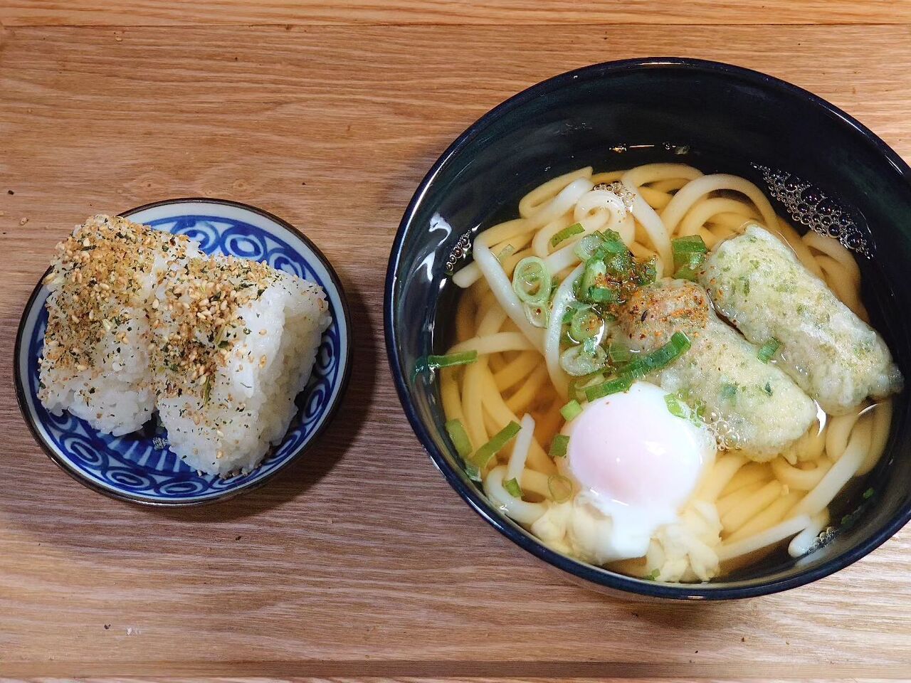 chikuwa★ メーカー取寄】ダイカットうちわ ハチワレ④ ちいかわ | 玩具