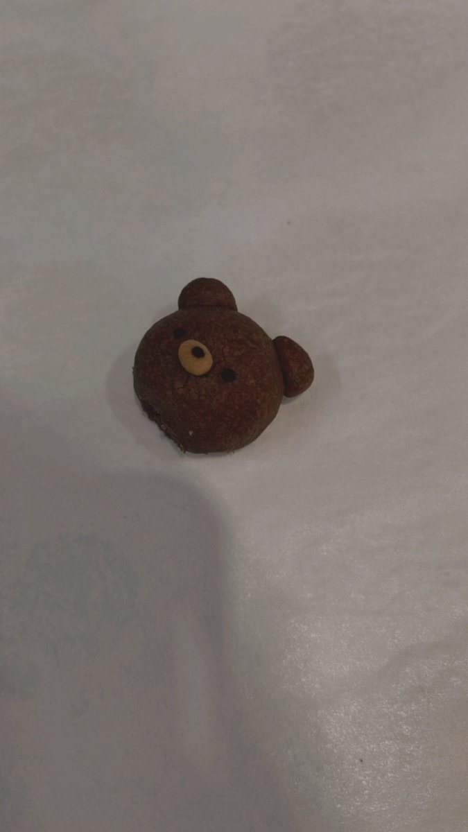 ごめん、、、
くまちゃんの顔描いてたらもげた、、、