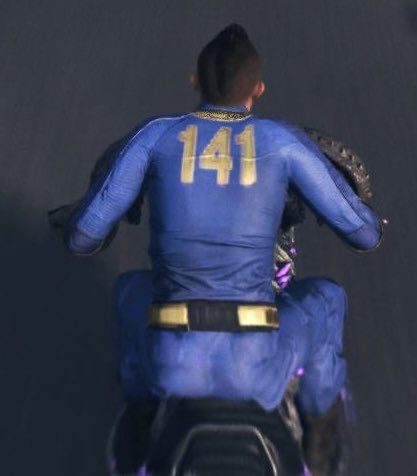 InstantChio's tweet image. I love this fit on him 🥺