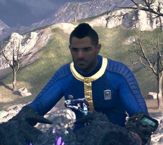 InstantChio's tweet image. I love this fit on him 🥺