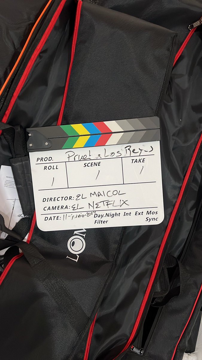 MILLONES de pesos se han invertido en este proyecto. Rechacé trabajar en TV para hacer mis propias cosas, a mis tiempos, sin reglas, con total libertad y con la gente que quiero 🫡🤝
Y simplemente por AMOR AL ARTE 🖼️