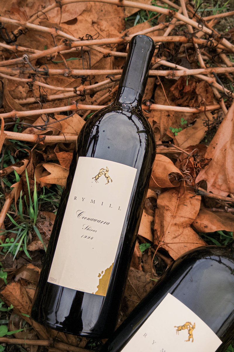 RymillWinery's tweet image. #rymillcoonawarra #coonawarra #coonawarrawine #vintagewine #sawine #sawineries #winelovers #penola #backtopast #winetime #winewinewine🍷 #winephotography