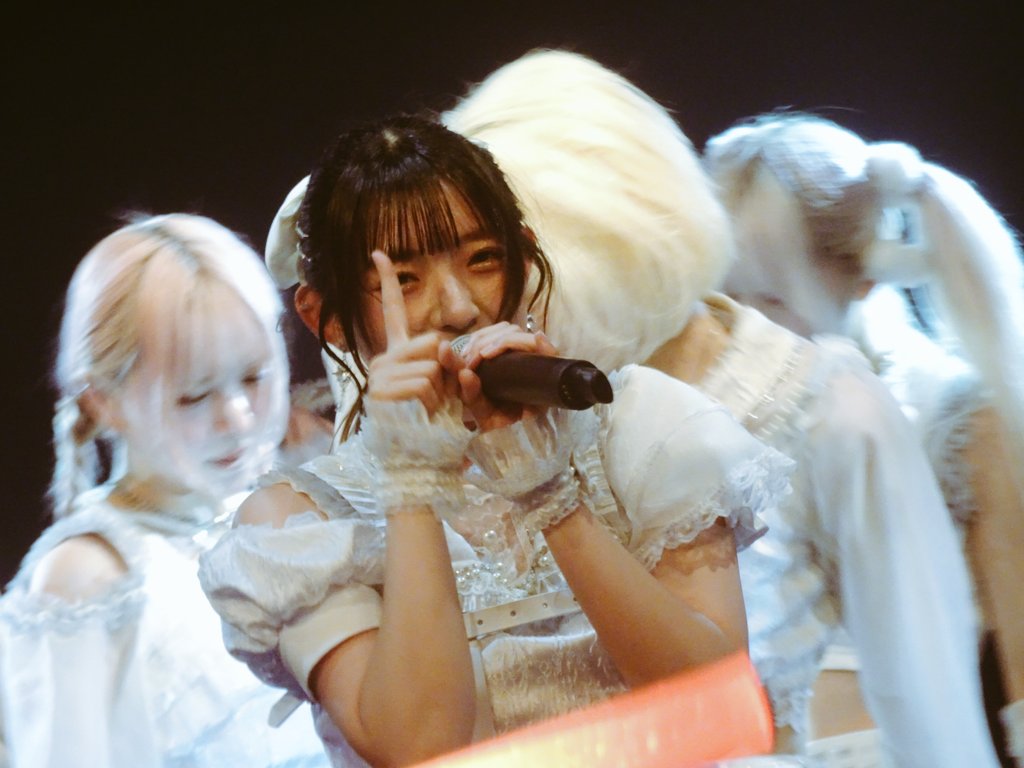 yokosuka22's tweet photo. 今宵はセンターで高らかに歌声を響かせるうみちゃんさんを沢山観れたのでボクはもう満足です…🥺

#FLEXFOCUS #NARLOW高円寺 #NARLOW撮影部 https://t.co/m9XE3LBasB