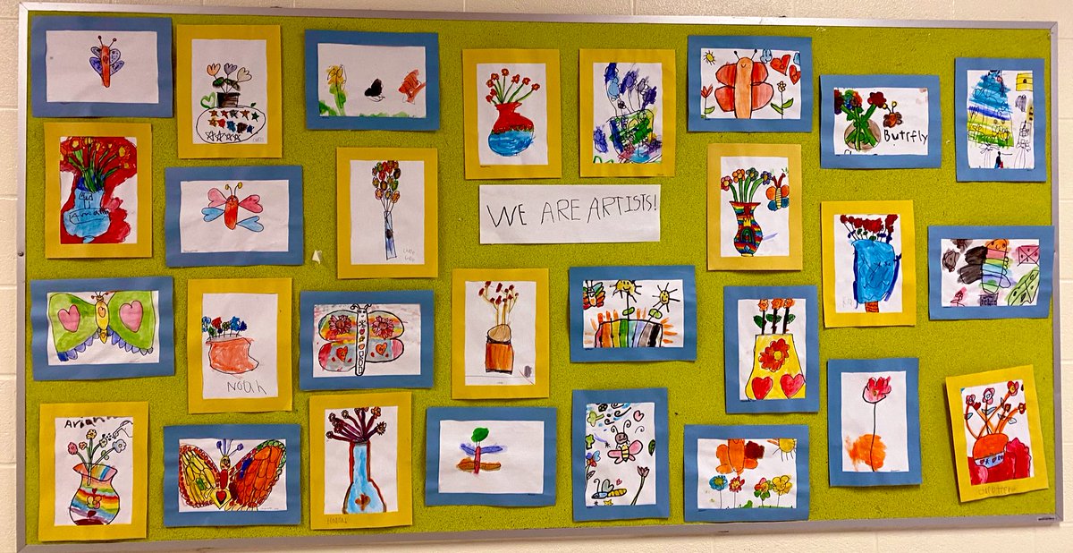 Ms. Komar and Ms. Caceres’ kindies are definitely 🎨🖌️🖼️ artists! 🌷🪴🪻 Way to go!