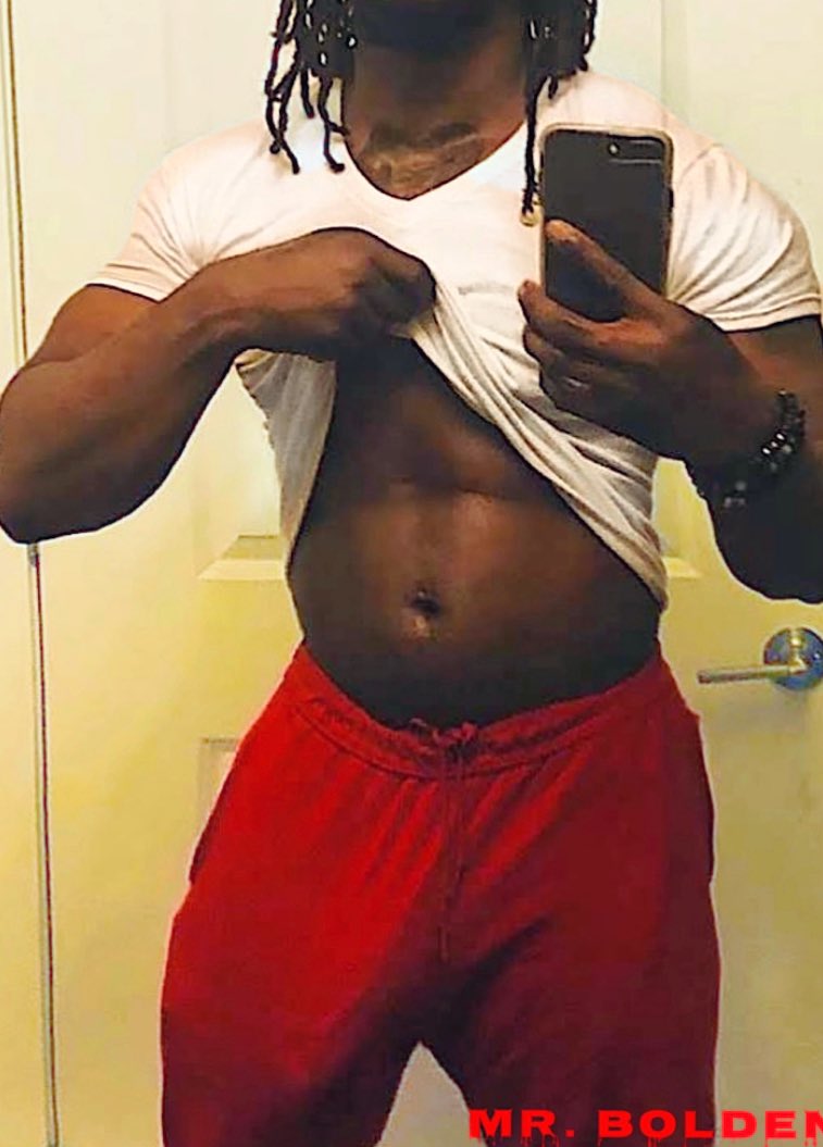 BOLDENFOREVER's tweet photo. Daddy’s, Daddy gut is almost non-existent now. 🤣😏

See What You’re Missing!
👇🏾👇🏾👇🏾👇🏾👇🏾👇🏾👇🏾👇🏾👇🏾👇🏾
https://t.co/rX8TSfEETU

#thickboyproblems https://t.co/Hj9SZVeQ0s