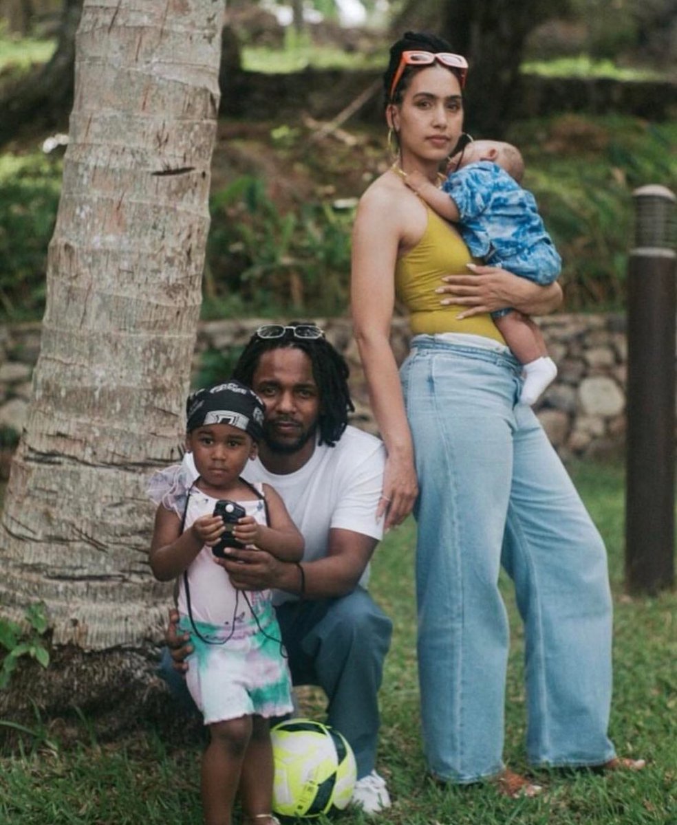 nfr_podcast's tweet photo. Kendrick Lamar’s fiancée, Whitney Alford, &amp; his kids in attendance at the ‘Pop Out’ show 🫂 https://t.co/EuT78A4LIr