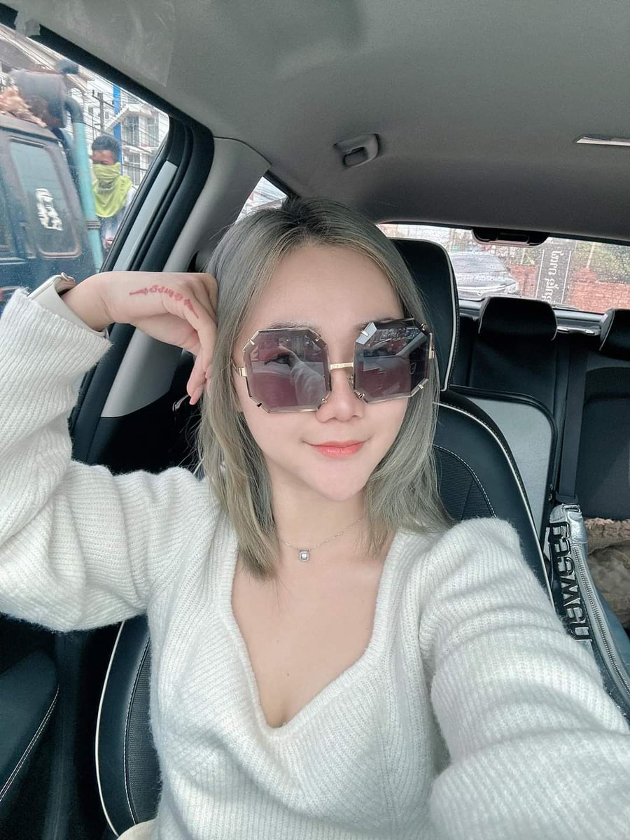 ນ້ອຍ🍑 (ຮັບນັດ) tweet media