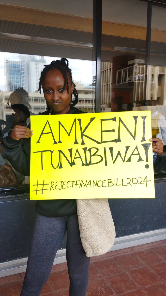If this pops on your Tl, just retweet
 
#RevolutionKe