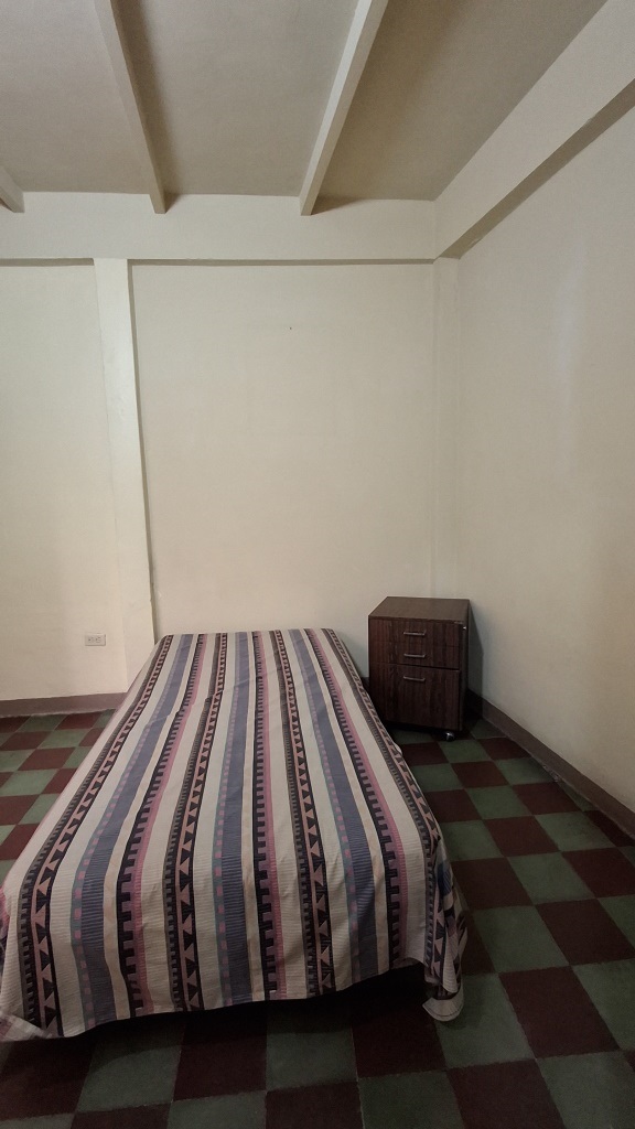 seturinca's tweet photo. En #alquiler #apartamento de 60 Mtrs2 ubicado en Alta Vista - Catia   

 Posee:

60 mtrs2  
2 Habitaciones 
 1 baño 
 
Incluye cocina e internet.  

Negociación:

3 meses de deposito, 3 meses adelantados, 1 mes inmobiliaria y contrato 250$.

Para más información, escríbenos al DM https://t.co/ruqVnqym6Q