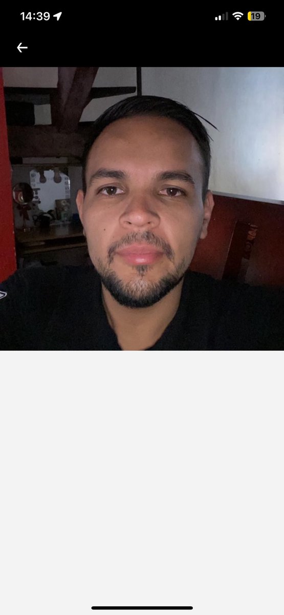 dianamariahl_'s tweet photo. #Guadalajara #Zapopan Si ven que este chofer va por ustedes o por su envío cancelen y reporten!!  De #Uber @Uber_MEX NI SUS LUCES, NO ME HAN DADO NINGÚN TIPO DE SEGUIMIENTO
@Profeco 

Ayer se robó lo que envié por uber 
Les dejo foto y placas del ratero asqueroso https://t.co/GPy9Faw0YC