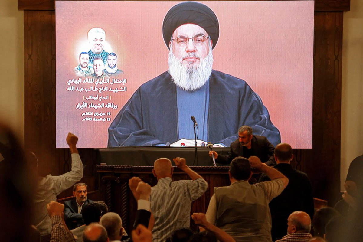 daryo_uz's tweet photo. “Hizbulloh” yetakchisi Isroilga urush boshlash bilan tahdid qildi

Hasan Nasrulloh yahudiy davlatida raketalar yetib bormagan bo‘sh joy qolmasligidan ogohlantirdi.

Batafsil — https://t.co/KwVUYVvmKh

#Hizbulloh #urush #isroil #HasanNasrulloh #raketa https://t.co/nPafeRtkNA