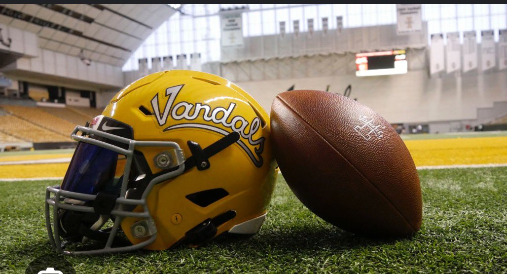 After a Great Conversation with <a href="/Coach_Eck/">Jason Eck</a> I am blessed to receive an offer from The University of Idaho!
<a href="/VandalFootball/">Idaho Football</a> 
<a href="/Coach_CBooth/">Cody Booth</a> 
<a href="/BrandonHuffman/">Brandon Huffman</a> 
<a href="/yelm_football/">Yelm Tornados</a> 
<a href="/CoachRonquillo/">Jason Ronquillo</a> 
<a href="/DimondJake/">Jake Dimond</a>