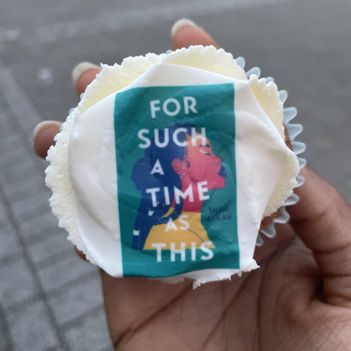 Troublemaker of Manetheren | WNCel 🏹 (@preciousgnsd) on Twitter photo For Such a Time as This is officially out into the world.
Happy Publication Day <a href="/_shaniakilah/">Shani Akilah</a> ✨ For Such a Time as This is officially out into the world.
Happy Publication Day <a href="/_shaniakilah/">Shani Akilah</a> ✨